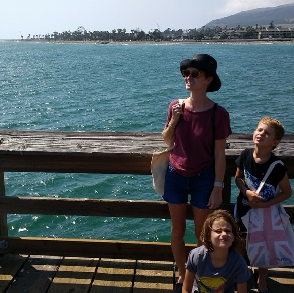 Meet your Posher, Hollie - Picture 5 of 6